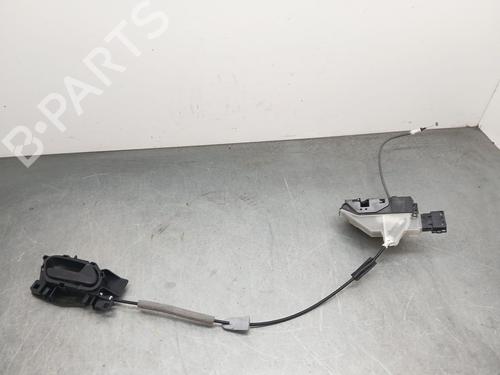 front-right-lock-toyota-proace-van-mdz_-2016-32783365 main image