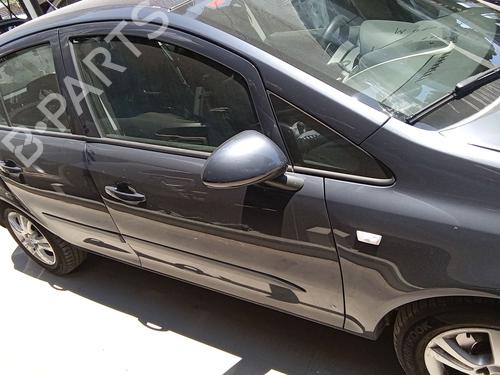 Used Right front door Right front door 37232141 37232141