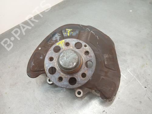 Used Right front steering knuckle Right front steering knuckle MERCEDES-BENZ E-CLASS (W212) E 220 CDI / BlueTEC (212.001, 212.002) (170 hp) 33552528 33552528