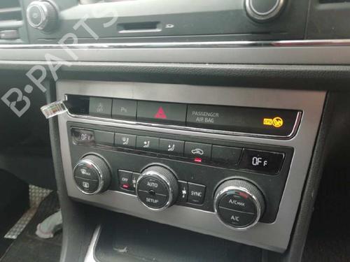 AC-Styringsenhed/Manøvreenhed SEAT LEON ST (5F8) 2.0 TDI 4Drive (150 hp) 12103494