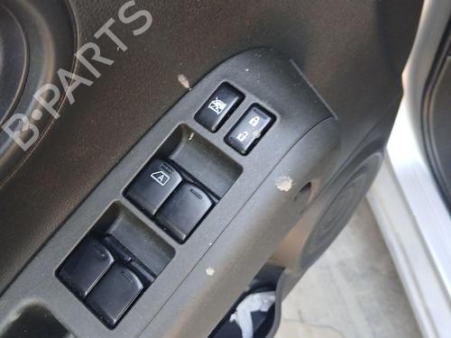 Used Left front window switch NISSAN CUBE (Z12) 1.6 16V (110 hp) 27296300