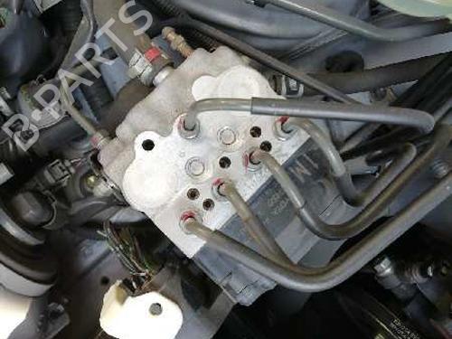 ABS Bremseaggregat LEXUS IS I (_E1_) 200 (GXE10) (155 hp) 18157187