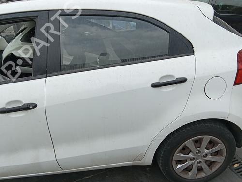 Used Left rear door Left rear door 37518469 37518469