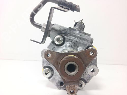 Used Steering pump RENAULT MASTER III Van (FV) 2.3 dCi 125 FWD (FV0C, FV0D, FV0G, FV0H, FV0J, FV0K,... (125 hp) 31065074