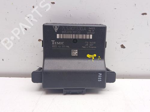 Used Electronic module PORSCHE CAYENNE (9PA) 3.2 (241 hp) 31664462
