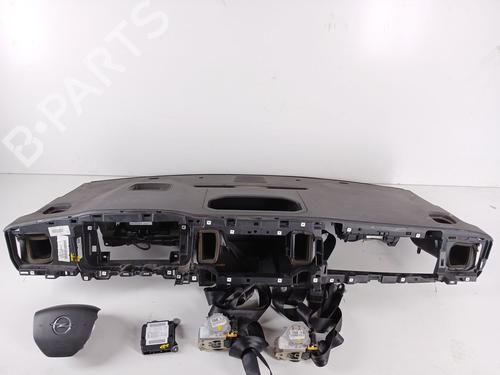 Used Airbag Kit OPEL VIVARO C Van (K0) 1.5 (102 hp) 32439671