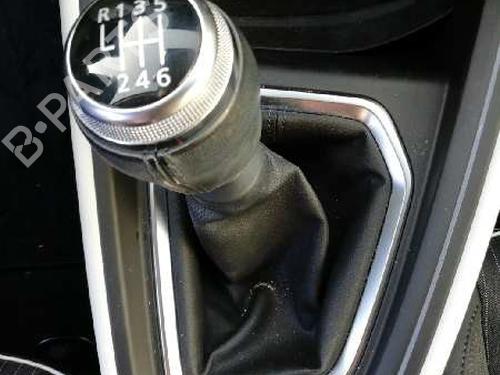Gear lever RENAULT CLIO V (B7_)  | BP23118068M90 