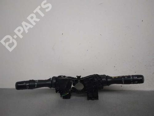 Used Switch TOYOTA YARIS (_P13_) 1.3 (NSP130_, NSP130) (99 hp) 11256804