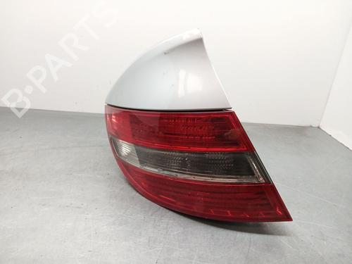 Feu arrière gauche MERCEDES-BENZ CLC-CLASS (CL203) CLC 200 Kompressor (203.741) (184 hp) 32016527