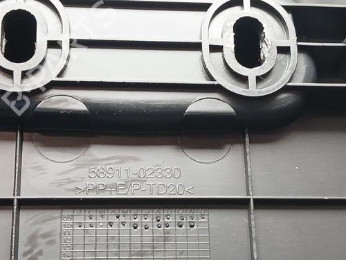 Armlæn TOYOTA AURIS (_E15_) 1.8 Hybrid (ZWE150_, ZWE150R) | BP32342924I20 