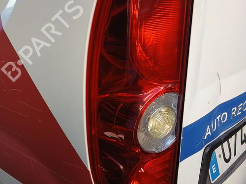 Venstre Baklys FIAT DOBLO Bus (263_) 1.6 D Multijet (263AXD1B, 263AXX1B) (105 hp) 31248484