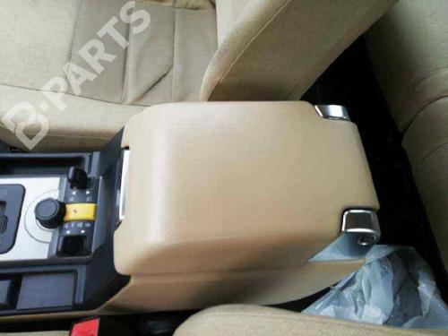 armrest-center-console-land-rover-discovery-iii-l319-27-td-4x4-desgastado-2004-2005-2006-2007-2008-2009-9633513 main image