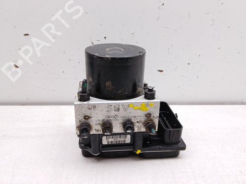Abs pomp VW POLO IV (9N_, 9A_) 1.4 16V (75 hp) 29916731