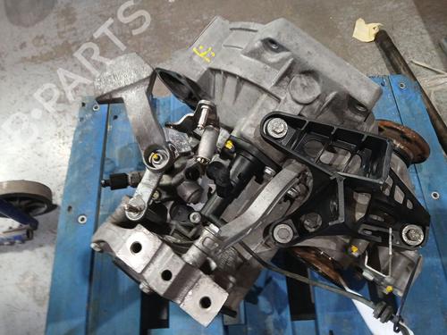 Gearbox VW GOLF V (1K1) 1.9 TDI | BP24949896M3 