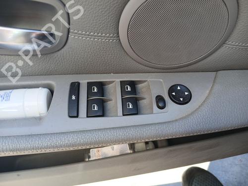Raamschakelaar links voor Raamschakelaar links voor BMW 5 (E60) 525 i (218 hp) 36042576 36042576