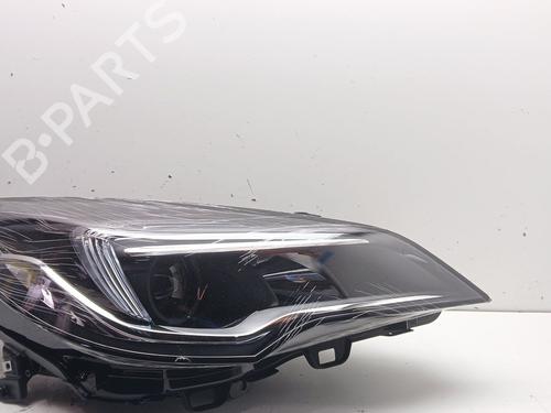 Used Right headlight Right headlight OPEL ASTRA K (B16) 1.4 Turbo (68) (125 hp) 33021102 33021102