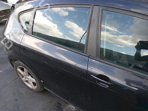 right-rear-door-seat-leon-1p1-2005-2006-2007-2008-2009-2010-2011-2012-2013-40161738 main image