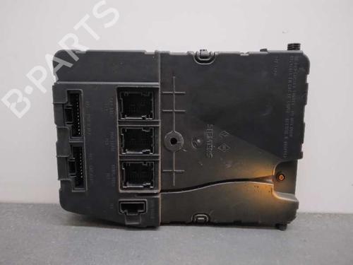 Used Fuse box RENAULT SCÉNIC II (JM0/1_) [2003-2010]  16585140