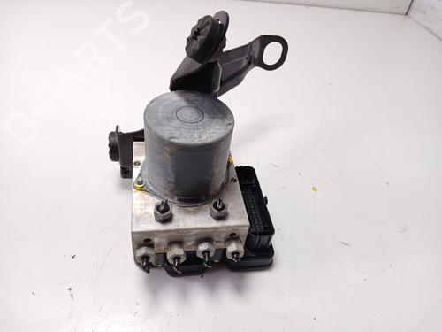 Used ABS pump VOLVO XC40 (536) T2 (129 hp) 28598781