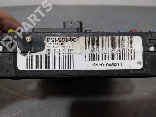 Fuse box PEUGEOT 407 (6D_) 2.0 HDi 135 (6DRHRH, 6DRHRE, 6DRHRG, 6DRHRJ) | BP8408868E1 