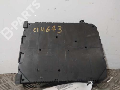 fuse-box-citroen-c4-grand-picasso-ii-da_-de_-9819851480-2013-11181575 main image