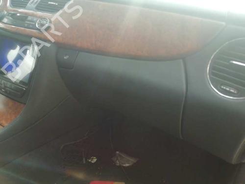 Used Glove box MERCEDES-BENZ CLS (C219) [2004-2011]  15853650