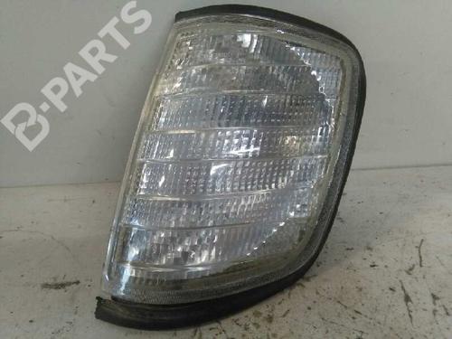 Pisca frente esquerdo MERCEDES-BENZ 124 Saloon (W124) 230 E Cat (124.023) (132 hp) BLANCO