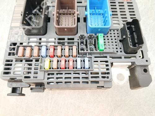 Fuse box CITROËN C4 Grand Picasso II (DA_, DE_) 1.6 BlueHDi 120 | BP28103669E1 