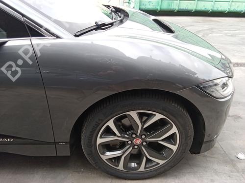 right-front-fenders-jaguar-i-pace-x590-2018-40534225 main image