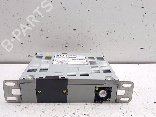 Used Radio Radio RENAULT KADJAR (HA_, HL_) 1.2 TCe 130 (HLMR) (130 hp) 32520272 32520272