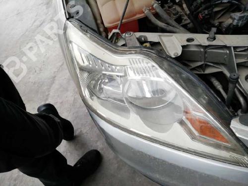 Used Right headlight Right headlight FORD FOCUS II Turnier (DA_, FFS, DS) 1.6 TDCi (109 hp) 10514697 10514697