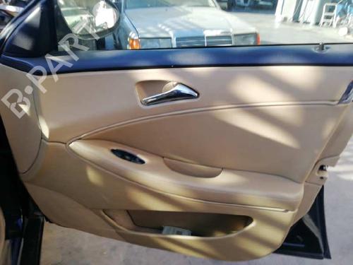 Used Front right panel MERCEDES-BENZ CLS (C219) [2004-2011]  15000644