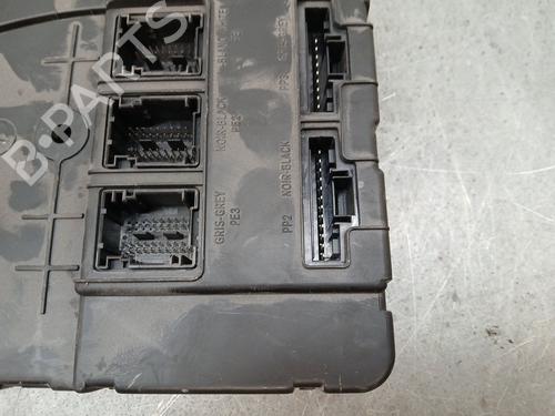 Zekeringkast RENAULT MEGANE II (BM0/1_, CM0/1_) 1.5 dCi (BM0F, BM0T, BM2B, CM0F, CM0T) | BP29826877E1
