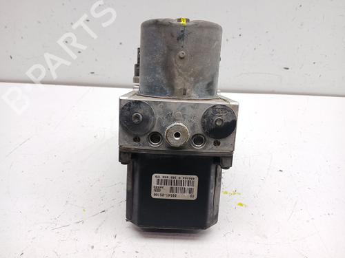 Used ABS pump TOYOTA AVENSIS Saloon (_T25_) 2.0 D-4D (ADT250_, ADT250R) (126 hp) 32023496