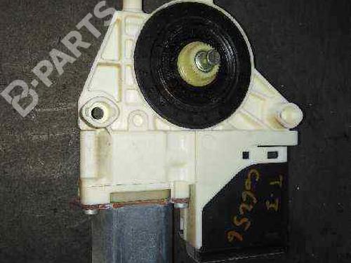 Used Left rear window motor RENAULT MEGANE III Grandtour (KZ0/1) 2.0 dCi (KZ0Y) (150 hp) 4385983