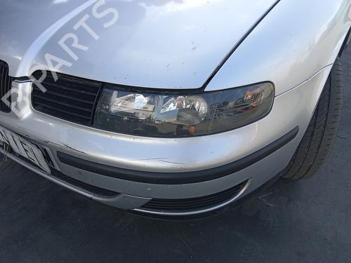 Used Left headlight Left headlight SEAT LEON (1M1) 1.9 TDI (110 hp) 39961394 39961394