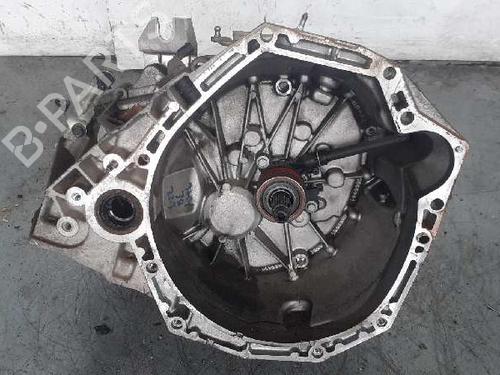 Used Gearbox NISSAN JUKE (F15) 1.5 dCi (110 hp) 2395904