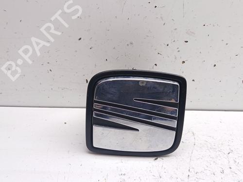 Used Tailgate handle Tailgate handle 37020470 37020470