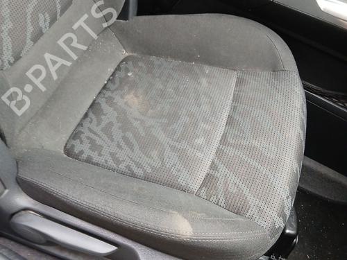 Right front seat PEUGEOT 3008 I MPV (0U_) 1.6 HDi | BP25033877C16 