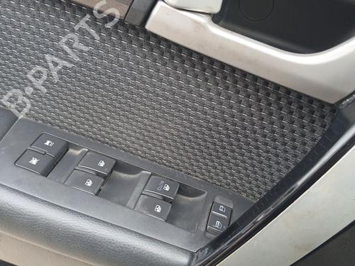 left-front-window-switch-chevrolet-captiva-c100-c140-2006-32301378 main image