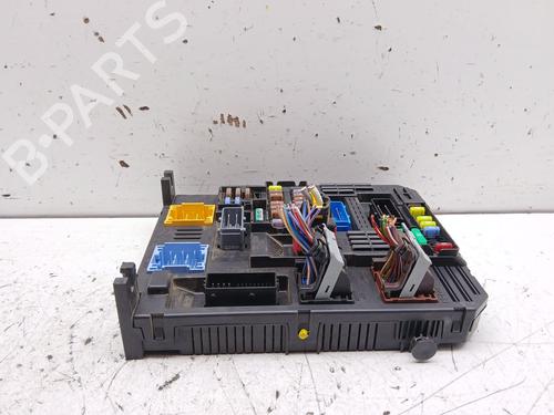 Fuse box CITROËN C3 III (SX) 1.2 VTi 82 | BP37473068E1 - Image 2