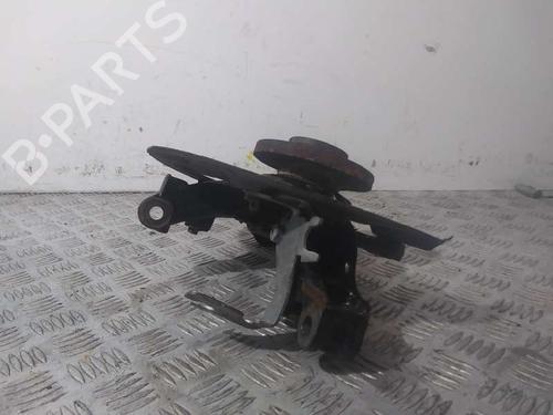 Used Left front steering knuckle PEUGEOT 508 II (FB_, FH_, F3_) [2018-2025]  15968787