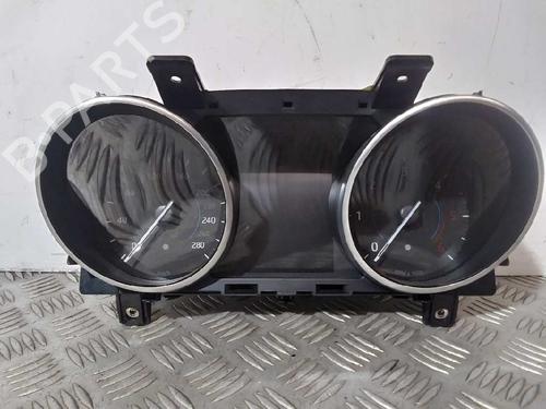 Instrument cluster JAGUAR XE (X760)  | BP15585921C47 