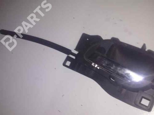 Used Front left interior door handle PEUGEOT 407 (6D_) 2.0 HDi 135 (6DRHRH, 6DRHRE, 6DRHRG, 6DRHRJ) (136 hp) 3413819