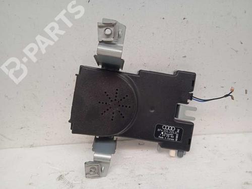 Autoradio AUDI A3 (8P1) 1.9 TDI (105 hp) 8P4035225D | AMPLIFICADOR | ANTENA