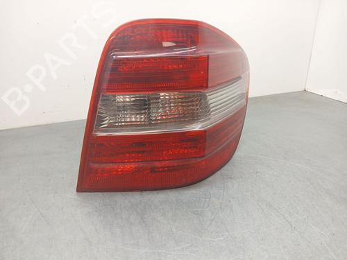Used Right taillight MERCEDES-BENZ M-CLASS (W164) ML 420 CDI 4-matic (164.128) (306 hp) 12946649