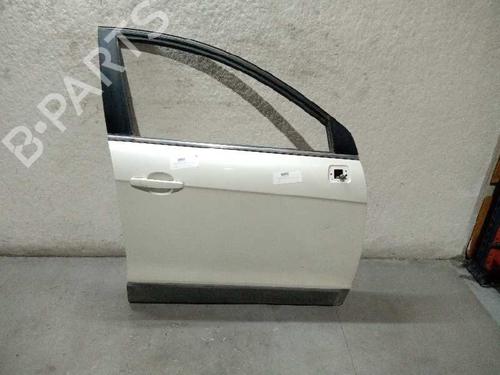Used Right front door CHEVROLET CAPTIVA (C100, C140) 2.2 D (163 hp) 11743121
