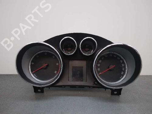 Used Instrument cluster OPEL INSIGNIA A (G09) [2008-2017]  18069166