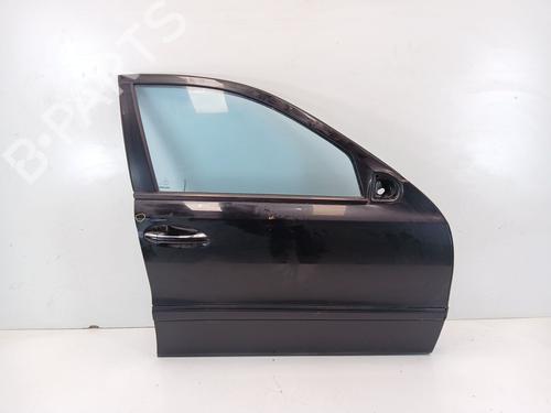 Used Right front door MERCEDES-BENZ E-CLASS (W211) E 320 CDI (211.026) (204 hp) 22753430