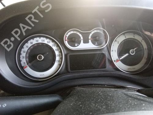 instrument-cluster-fiat-500l-351_-352_-2012-38786676 main image